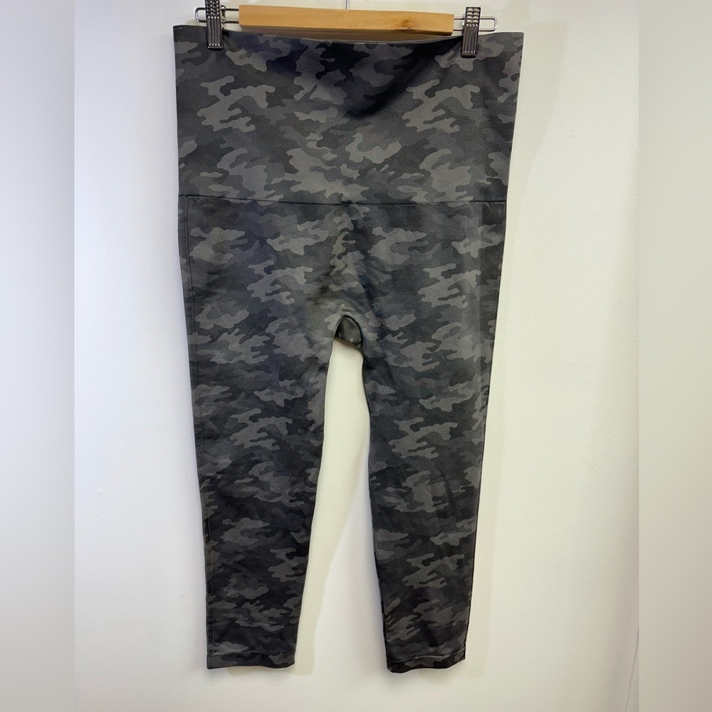 SPANX, Seamless Leggings for Women, Sage Camo, Size 3X - Picture 2 of 10